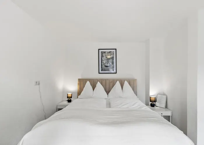 Farawayhomes Leoben #p81 *