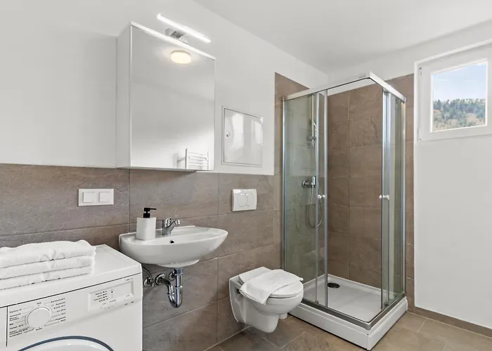 Farawayhomes Leoben #p81 *